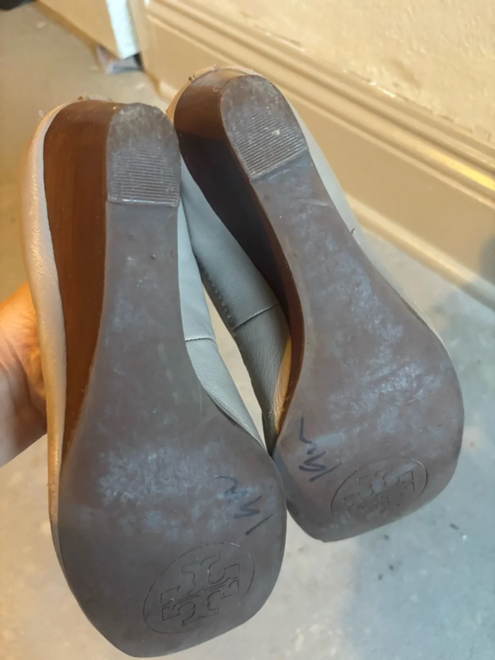 Tory Burch Leather Ballet wedges‎ with Gold Logo